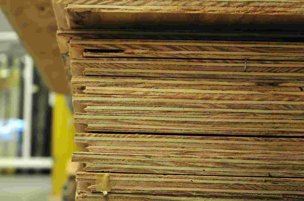 Importing Wood From China to the UK
